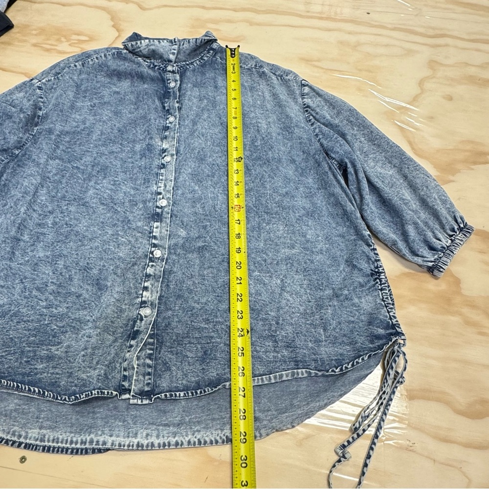 🍁Marc New York Acid Wash Tencel Oversized Cutouts Denim Button Down Shirt Medium - Picture 11 of 13